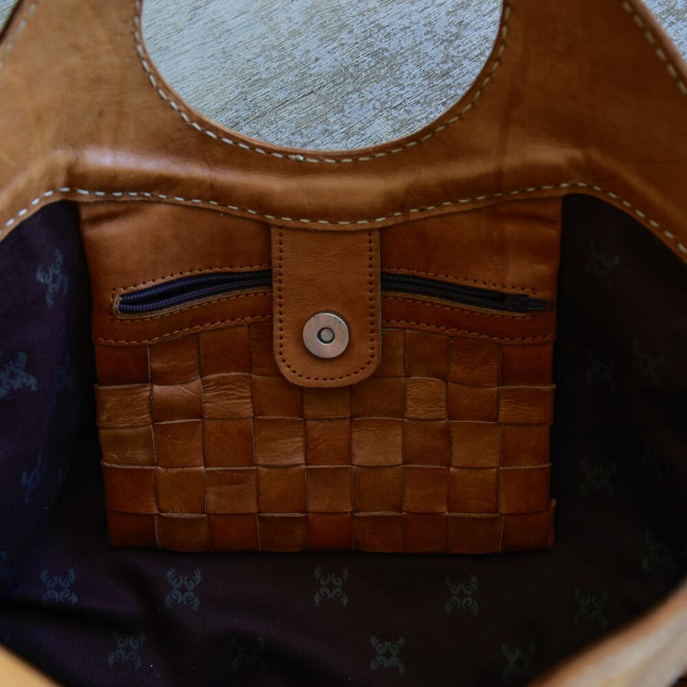 Robita Japanese woven genuine leather chestnut handbag - Picture 2 of 8